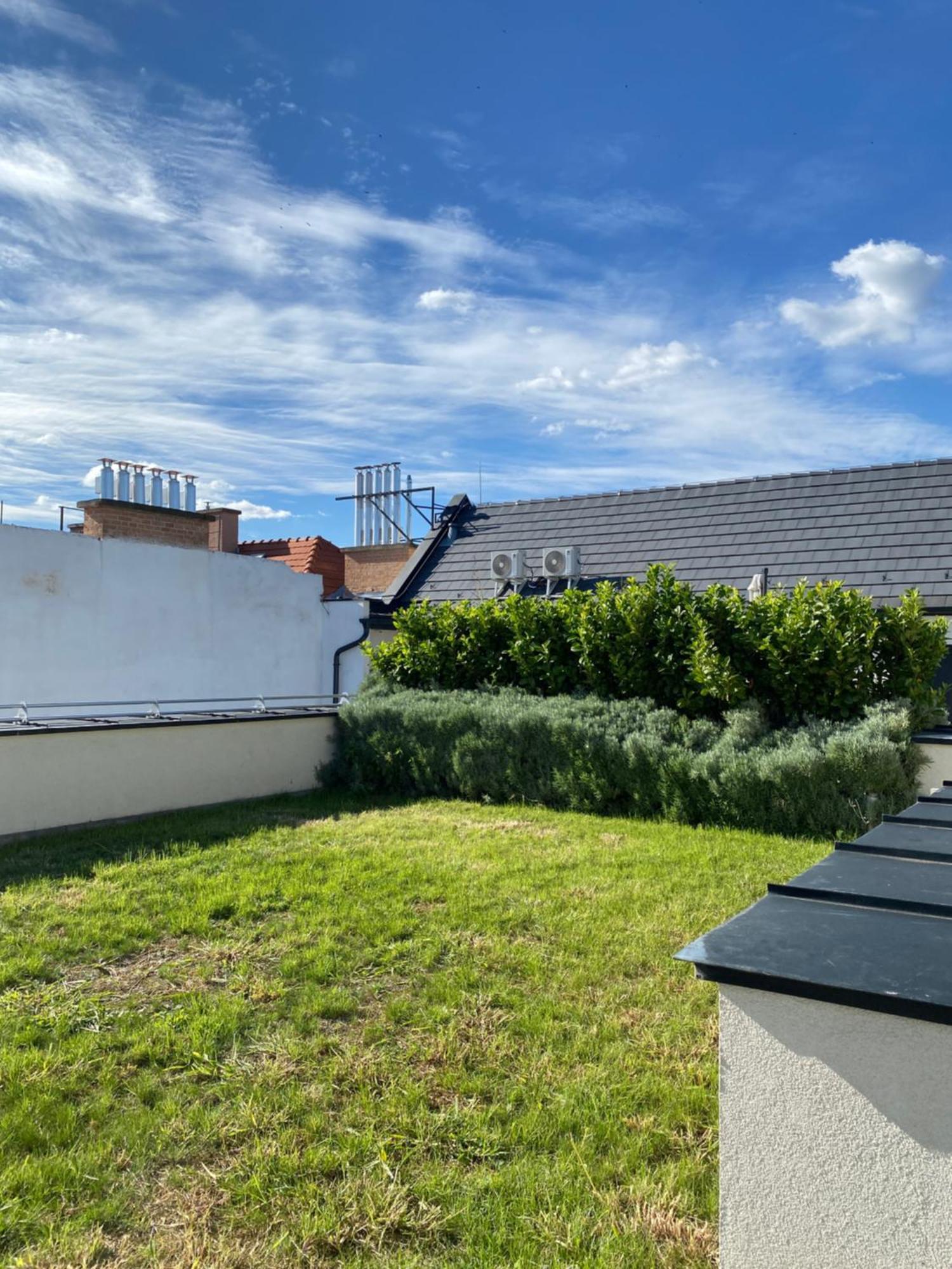 R77 Apartment Downtown - Penthouse Budapest Exterior foto