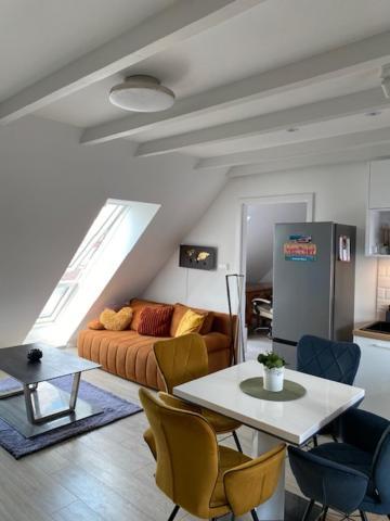 R77 Apartment Downtown - Penthouse Budapest Exterior foto
